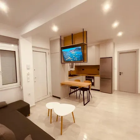 Your Place !! - 102 Apartment