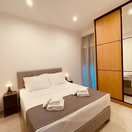 Apartment Your Place !! - 102 *