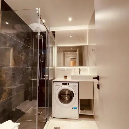 Your Place !! - 102 Apartment *